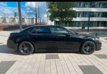 Chrysler 300C 192.500 km 10.999 &euro; Frankfurt 60327