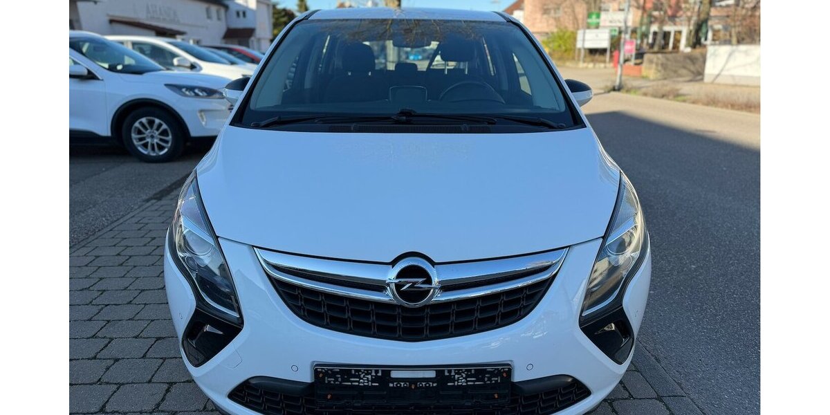 Opel Zafira Tourer Business Edition Navi 1. Hand 114.000 km 9.990 &euro; Neckarsulm 74172