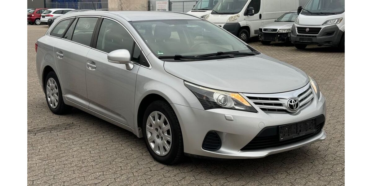 Toyota Avensis 97.330 km 9.850 &euro; Bornheim 53332