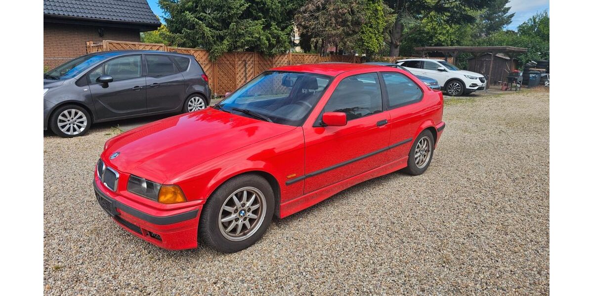 BMW 316 180.000 km 2.999 &euro; Berlin 13589