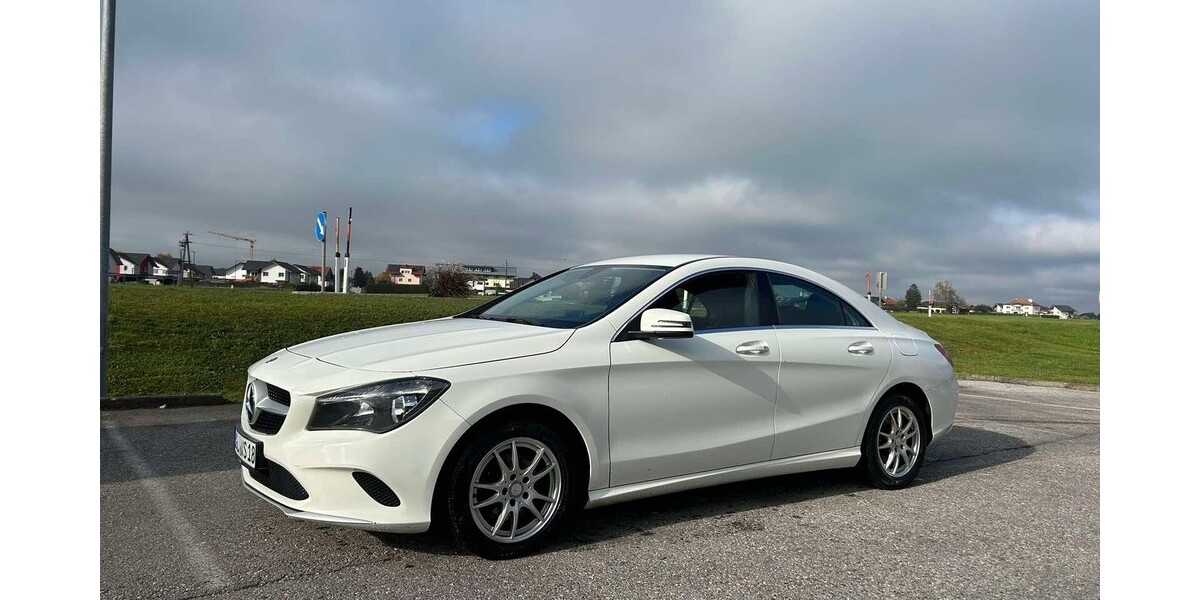 Mercedes-Benz CLA Coupe 235.000 km 12.800 &euro; Bayerisch Gmain 83457