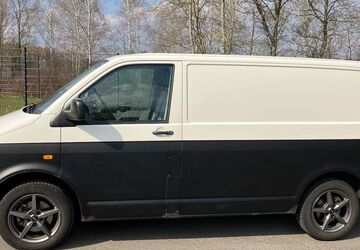 VW T5 Transporter 245.000 km 5.900 &euro; Homburg 66424