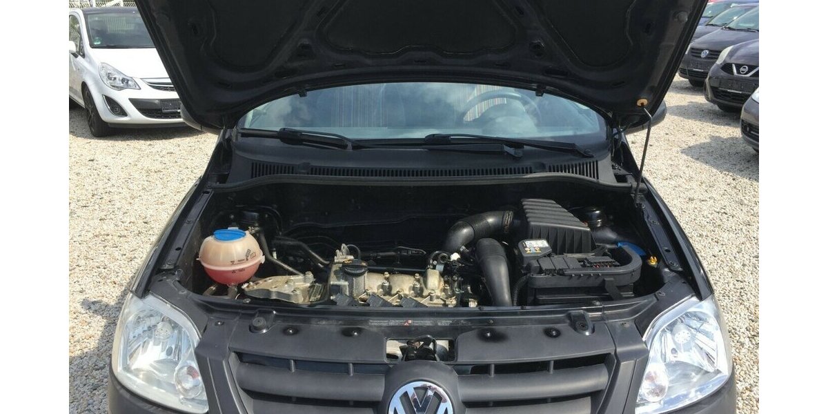 VW Fox Breitreifen auf 17 Zoll Alu! Tüv 06/27! 150.000 km 2.999 &euro; Himmelkron 95502