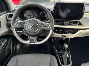 Suzuki SWIFT COMFORT CVT HYBRID Comfort+ 4.000 km 17.990 &euro; Höhenkirchen-Siegertsbrun 85635