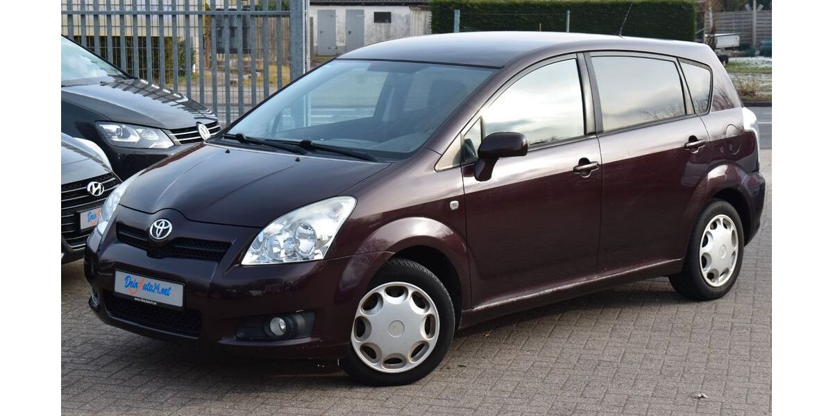 Toyota Corolla Verso 143.900 km 3.690 &euro; Celle 29227