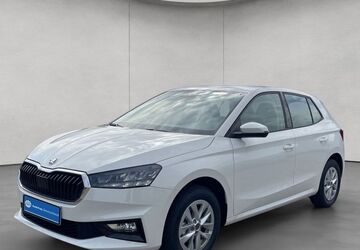 Skoda Fabia 4.500 km 17.980 &euro; Husum 25813