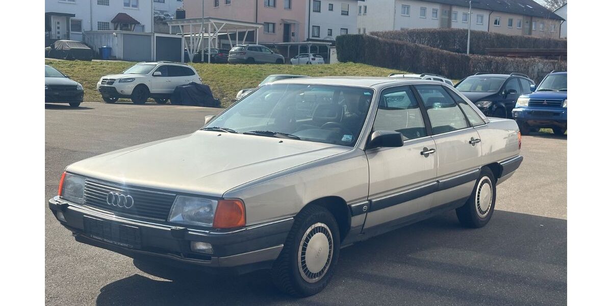 Audi 100 256.000 km 1.050 &euro; Balingen 72336