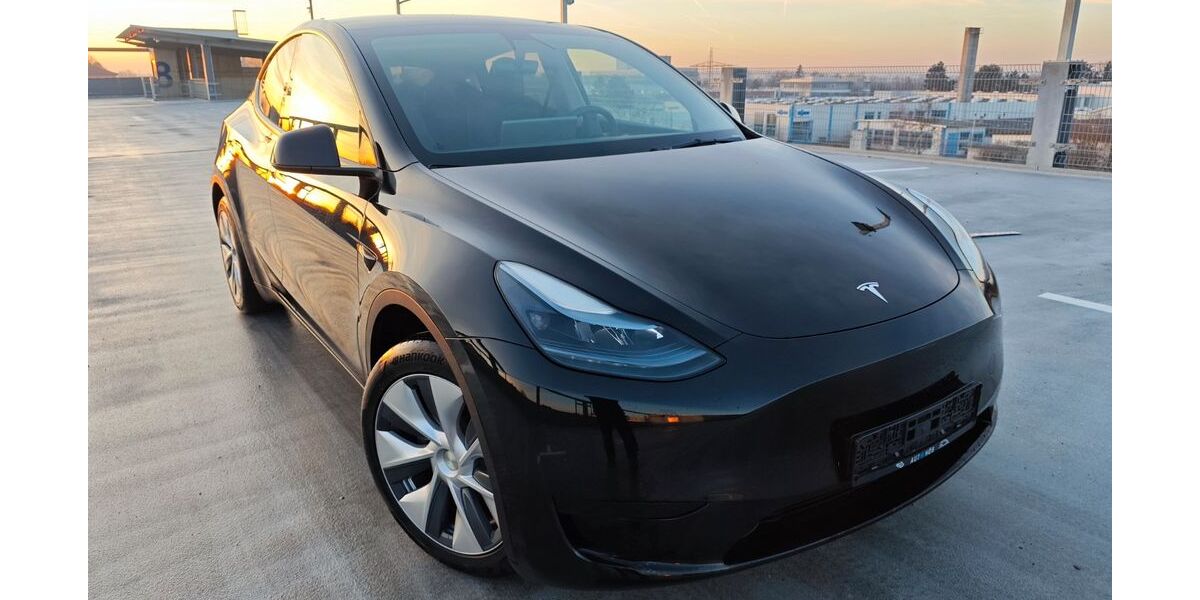 Tesla Model Y 14.600 km 34.890 &euro; Dillingen a. d. Donau 89407