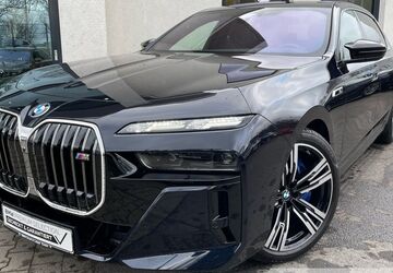 BMW i7 2.500 km 129.930 &euro; Essen 45134