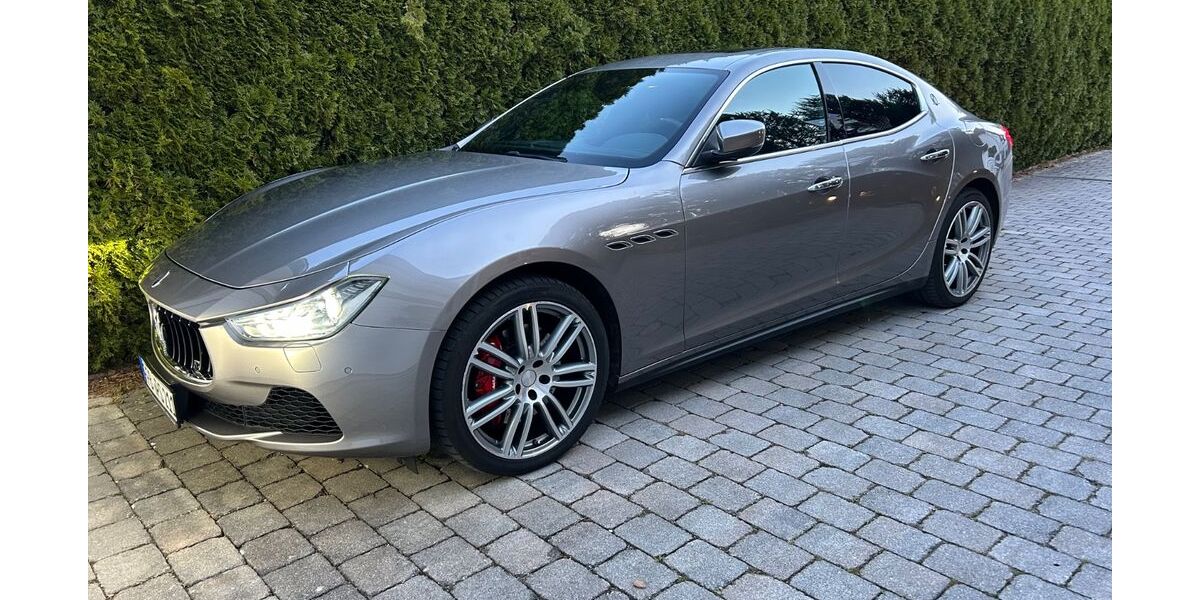 Maserati Ghibli 65.000 km 36.900 &euro; Eichenau 82223