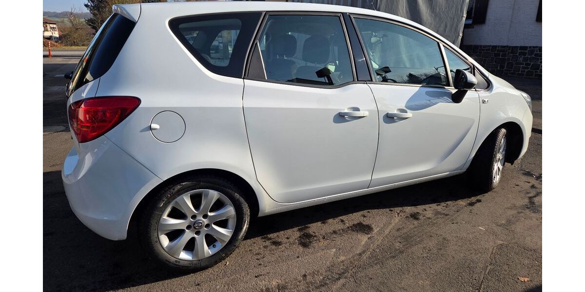 Opel Meriva 123.000 km 5.700 &euro; Nidda 63667
