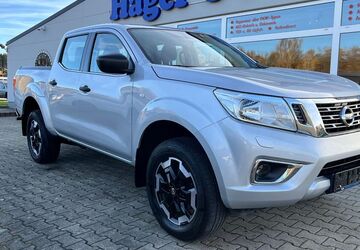 Nissan Navara 48.000 km 33.790 &euro; Trieb 08239