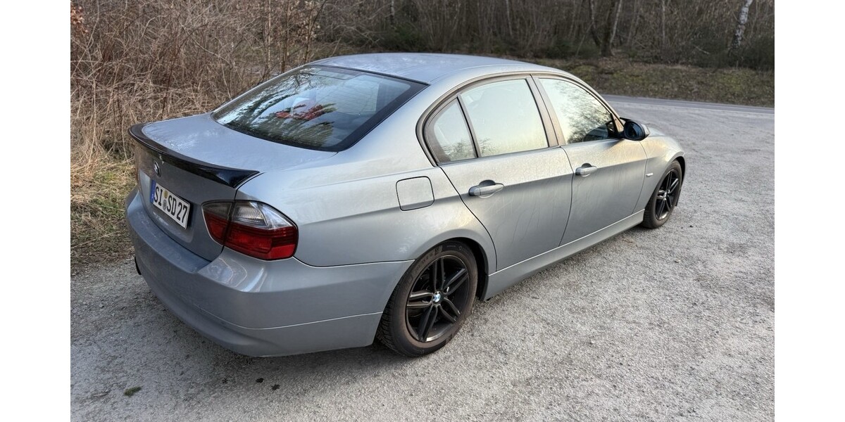 BMW E90 226.000 km 3.100 &euro; Siegen 57072
