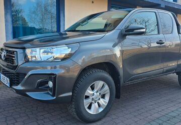 Toyota Hilux 22.900 km 21.200 &euro; Halinów 