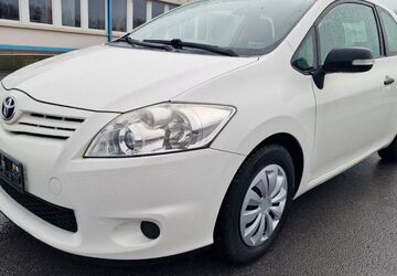 Toyota Auris 117.014 km 5.400 &euro; Soest 59494