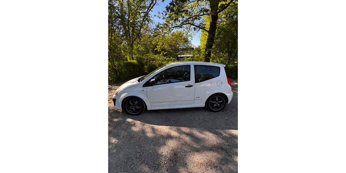 Citroen C2 79.277 km 2.099 &euro; Pforzheim 75175