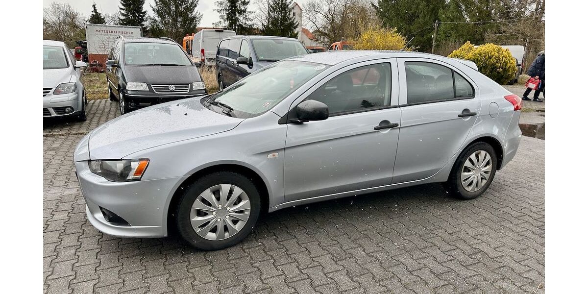 Mitsubishi Lancer 122.000 km 5.980 &euro; München 81827