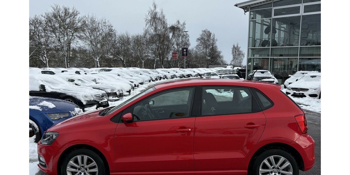 VW Polo 1.2 TSI COMFORTLINE BMT/START-STOPP/TEMPO. 46.812 km 12.900 &euro; Villingen-Schwenningen 78054