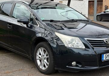 Toyota Avensis 180.000 km 7.499 &euro; Euskirchen 53881