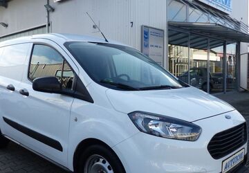 Ford Transit Courier 90.000 km 8.400 &euro; Hockenheim 68766