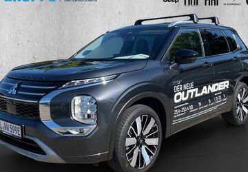 Mitsubishi Plug-in Hybrid Outlander 5.555 km 54.690 &euro; Aurich 26605