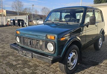 Lada Niva 72.789 km 5.990 &euro; Ginsheim-Gustavsburg 65462