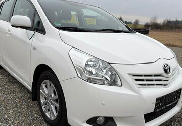 Toyota Verso 192.000 km 3.499 &euro; Friedrichshafen 88048