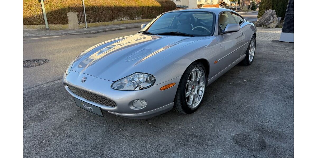 Jaguar XKR 51.200 km 26.900 &euro; München 81827