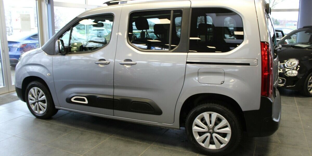 Citroen Berlingo M BlueHDi EAT8 Shine Panorama - Navi 82.816 km 18.980 &euro; Euskirchen 53881