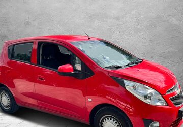 Chevrolet Spark 94.000 km 2.999 &euro; Detmold 32758