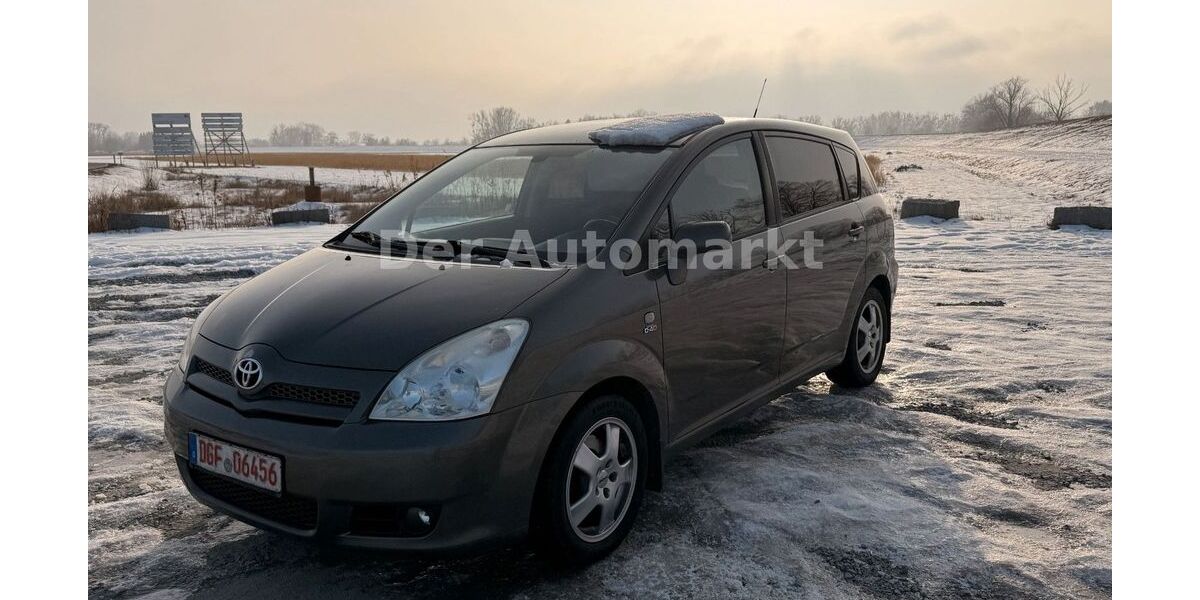 Toyota Corolla Verso 240.000 km 2.999 &euro; Deggendorf 94469