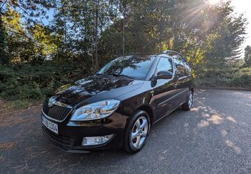 Skoda Roomster 77.100 km 8.900 &euro; Hamburg 22043
