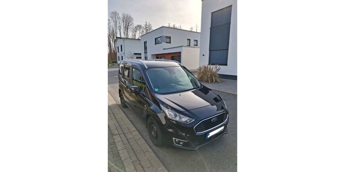 Ford Tourneo Connect 112.858 km 10.599 &euro; Montabaur 56410