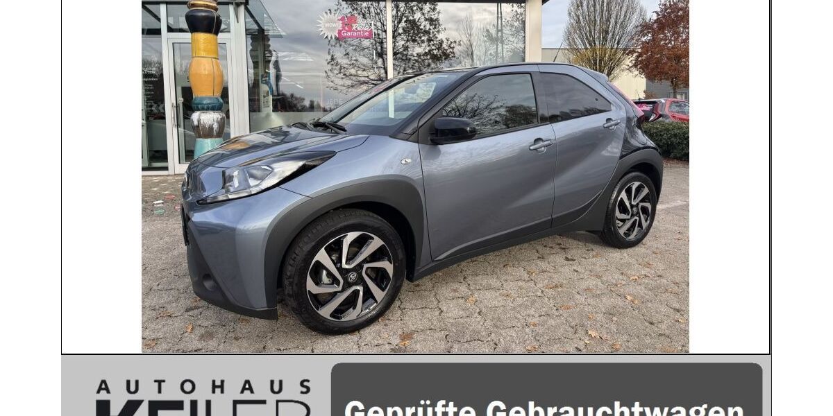 Toyota Aygo (X) 17.700 km 15.960 &euro; Kreuztal 57223