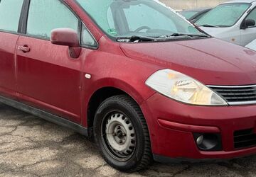 Nissan Tiida 123.640 km 1.300 &euro; Gelenberg 53539