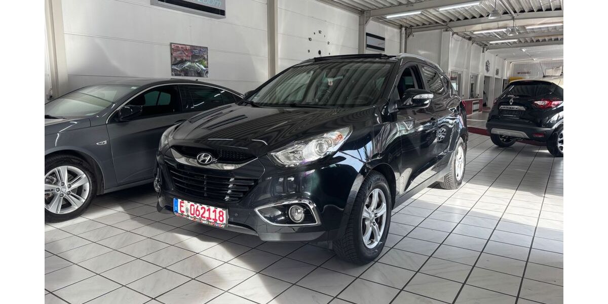 Hyundai ix35 70.000 km 10.900 &euro; Essen - Karnap 45329