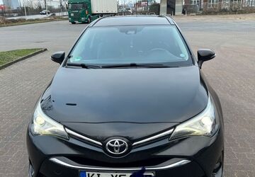 Toyota Avensis 136.000 km 10.990 &euro; Kiel 24143