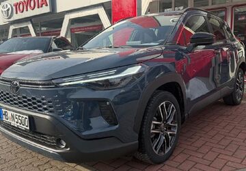 Toyota Corolla Cross 2.500 km 40.790 &euro; Bremerhaven 27580