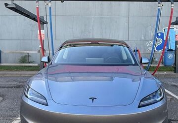 Tesla Model 3 9.500 km 44.999 &euro; Hamburg 22307