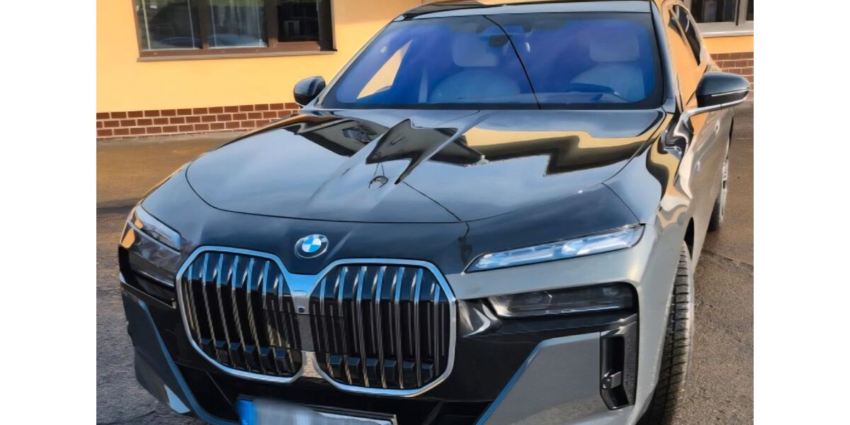 BMW 740 17.000 km 119.000 &euro; Offenburg- Zunsweier 77656