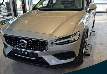 Volvo V60 Cross Country 36.838 km 36.990 &euro; Essen-Kray 45309
