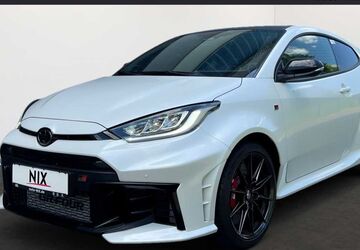 Toyota Yaris 3.500 km 48.880 &euro; Wächtersbach 63607