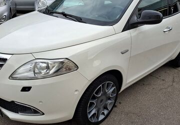 Lancia Ypsilon 119.000 km 7.490 &euro; Neu-Ulm 89231