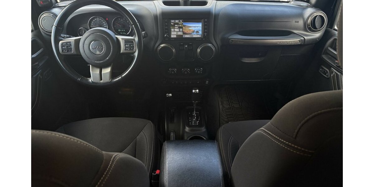 Jeep Wrangler Unlimited Golden Eagle 4x4/ALPINE/AHK 79.124 km 32.900 &euro; Villingen-Schwenningen 78054