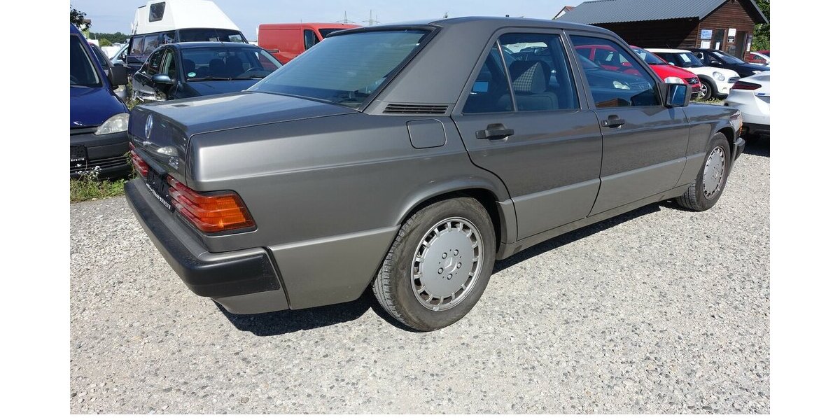 Mercedes-Benz 190 E 2.3 H-Kennz. Oldtimer eSHSD Verschl-t. neu g 212.900 km 7.950 &euro; Neumarkt/OPf 92318