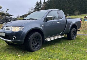 Mitsubishi L200 194.000 km 10.490 &euro; Kopp 54574