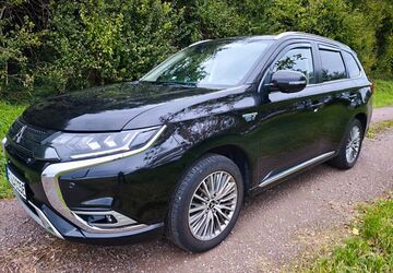 Mitsubishi Plug-in Hybrid Outlander 134.000 km 17.300 &euro; Herbolzheim 79336
