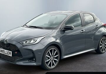 Toyota Yaris 13.500 km 31.480 &euro; Gütersloh 33330