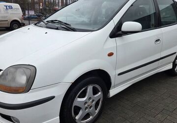 Nissan Almera Tino 182.500 km 1.500 &euro; Gelsenkirchen 45891