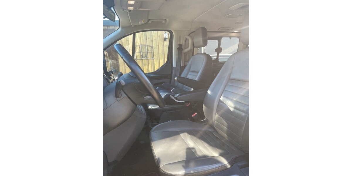 Ford Tourneo Custom Bus 140.000 km 28.000 &euro; Süderstapel 